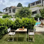Crystal Waters Hotel 4*