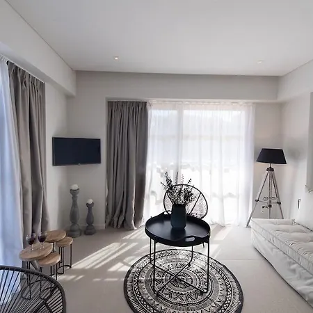 Crystal Waters Nikiana