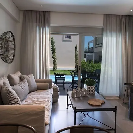 Hotel Crystal Waters 4*