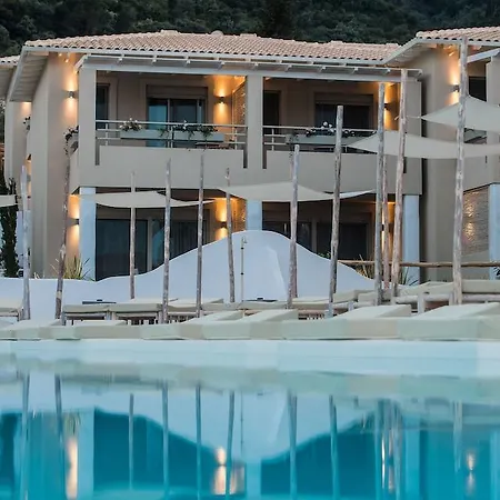 Crystal Waters 4* Nikiana