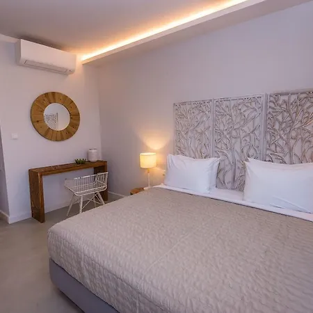 Crystal Waters Otel 4*