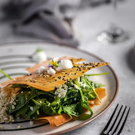 Crystal Waters 4* Nikiana