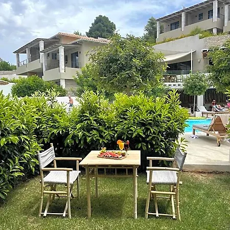 Crystal Waters 4* Nikiana