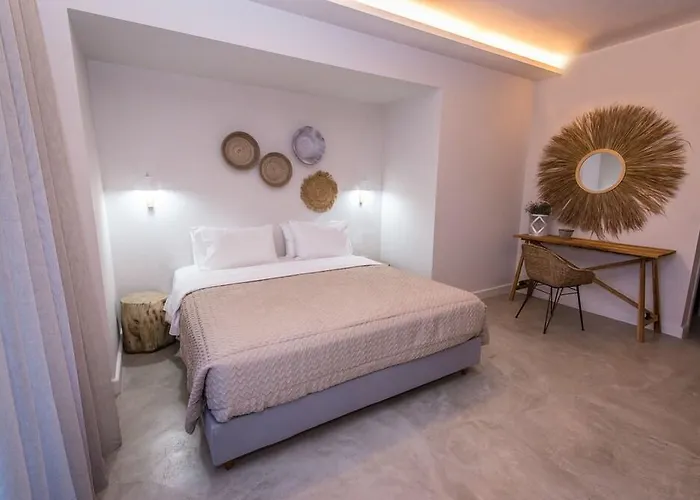 Ξενοδοχείο Crystal Waters 4*